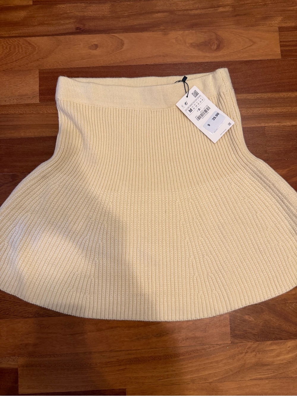Zara Cream Knit Circle Skirt